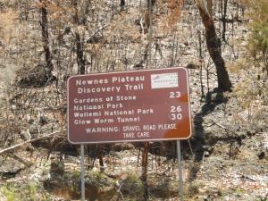 VK2/CT-012 Start of dirt track to summit